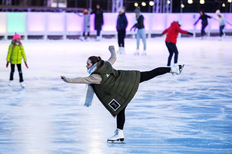 Катки Москвы 2025-2026: топ-10, открытые и закрытые, адреса и цены