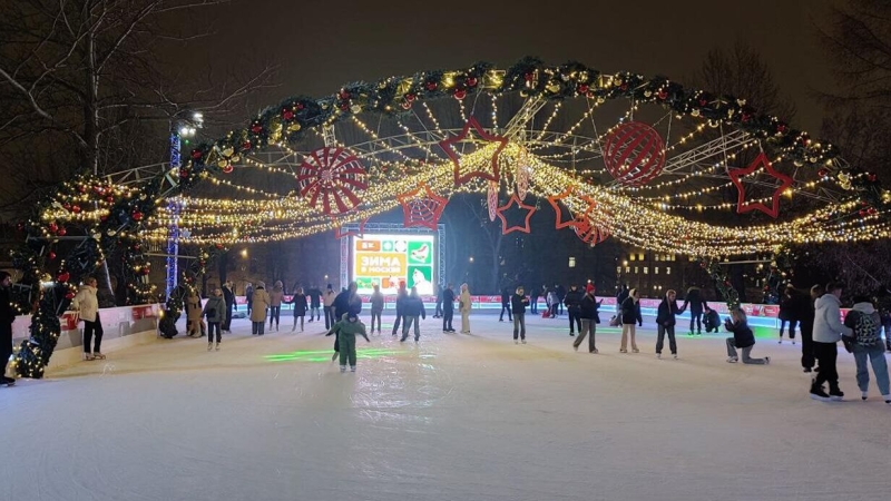 Катки Москвы 2025-2026: топ-10, открытые и закрытые, адреса и цены