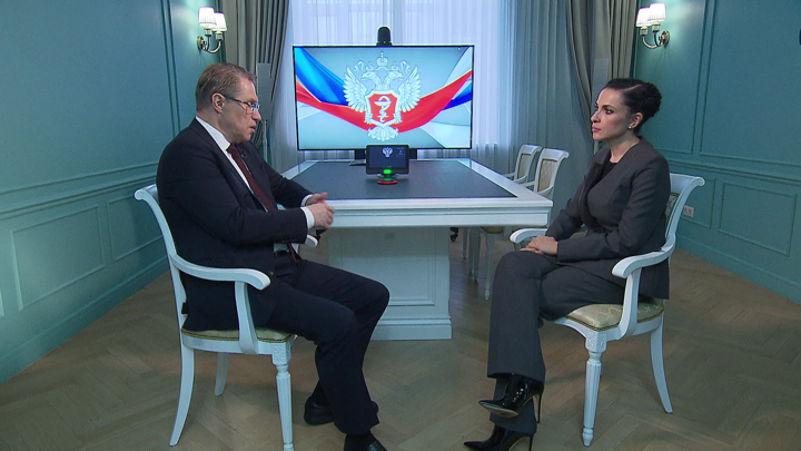 Мурашко оценил перспективы продаж лекарств "Почтой России" и мобильными аптеками - Новости на Вести.ru