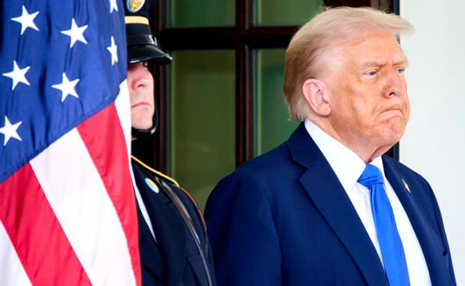 Новая стратегия США: Евро-«ястребы» в ярости, Путин молчит, Зеленский истерит — «А как же я!?»