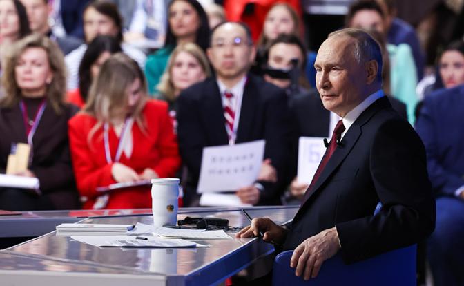 Путин говорит, Медведев комментирует: «Гоп-стоп не получился… Брюссельская кодла решила временно залечь на дно»