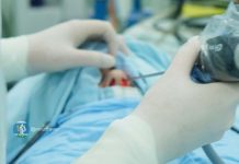 Уральские хирурги без разрезов через нос удалили опухоль черепа у девушки — Новости на Вести.ru