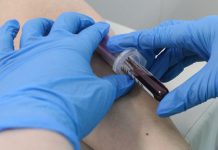 В Нальчике медсестра выплатит 9 млн рублей за заражение гепатитом и ВИЧ — Новости на Вести.ru