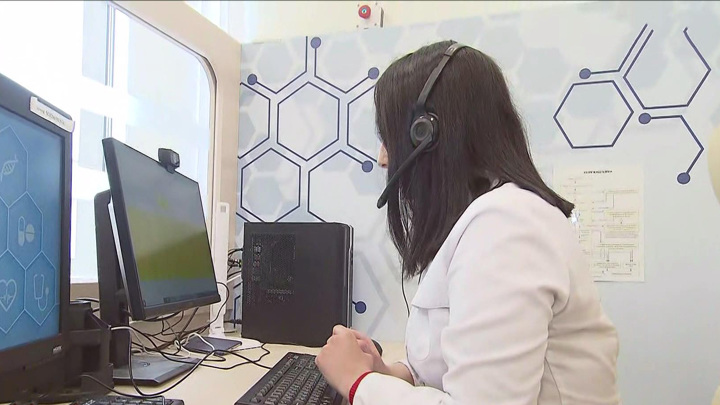 Врачи центра Бурденко провели 14 тыс. телемедицинских консультаций в 2025 году - Новости на Вести.ru