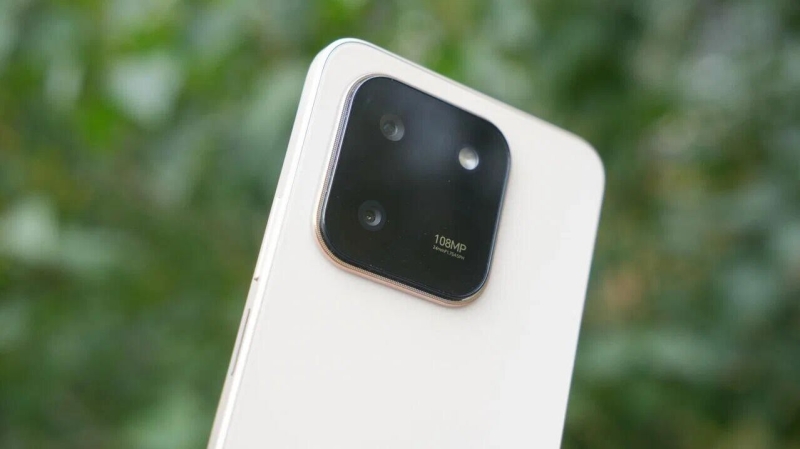 Экс-аналитик ЦРУ рассказал, как избежать слежки