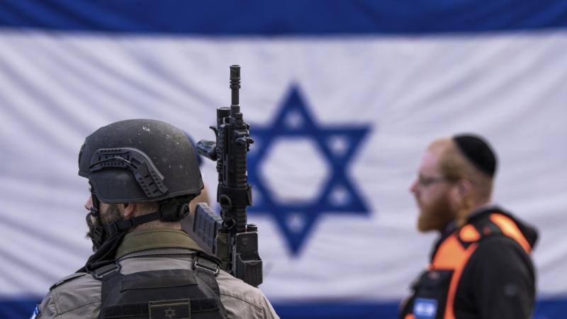 Экс-аналитик ЦРУ рассказал, как избежать слежки