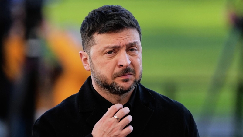 Экс-советник Трампа назвал Зеленского диктатором