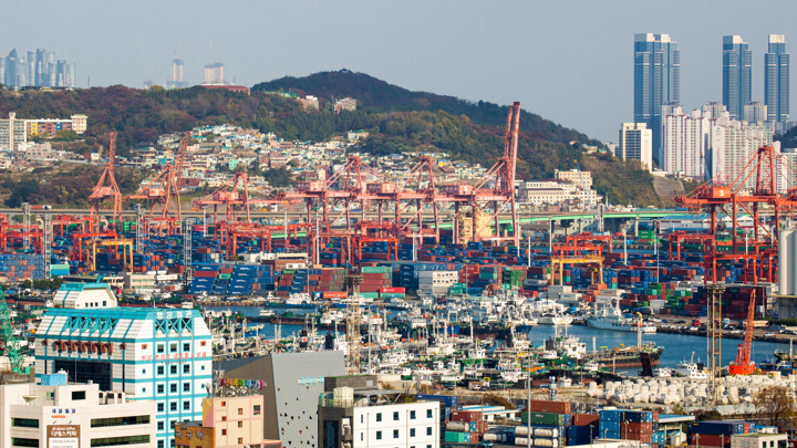 Генконсульство РФ помогает россиянке в коме вернуться из Южной Кореи на родину - Новости на Вести.ru