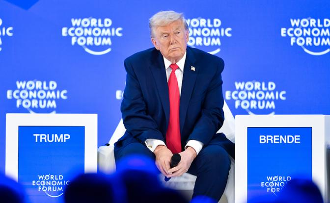 Гренландия — всё: Трамп посоветовал Дании забыть об острове и покуражился над Швейцарией и ее часами