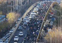 Когда Иран дождется смены режима аятолл — и кто спешит ему «помочь»