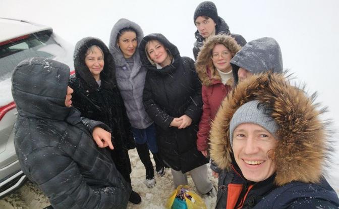 «Коммунисты своих не бросают»: Алтайский депутат и ее помощница вышли на свободу и готовы работать