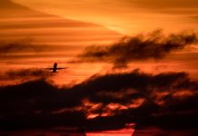 Рейсы из Москвы в Бухару и Термез вынужденно сели в Навои и Самарканде