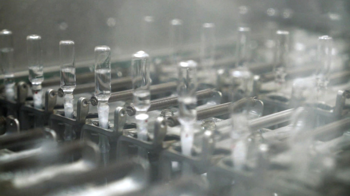 Россия выручила рекордную сумму за 5 лет с продаж лекарств в Европу - Новости на Вести.ru