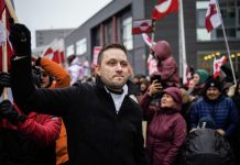 Ситуация вокруг Гренландии поместила НАТО в реанимацию, пишет Politico