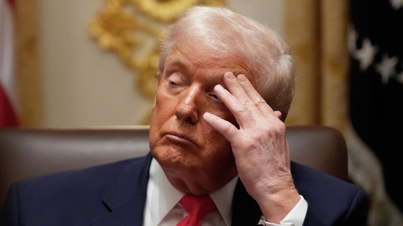 Трамп в пятницу заслушает брифинг по разведке