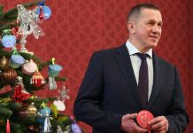 Трутнев исполнил новогодние желания брата и сестры из ДНР