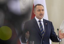 В президенты — из борделя: какая страна, такой и лидер