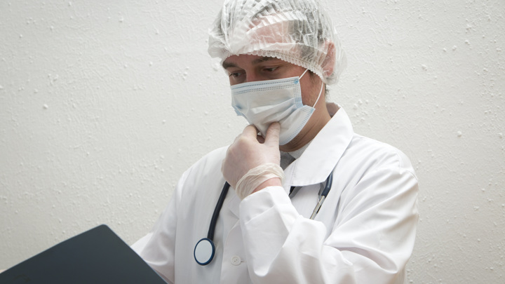 В роддоме Новокузнецка часть врачей болела ОРВИ в декабре и январе - Новости на Вести.ru