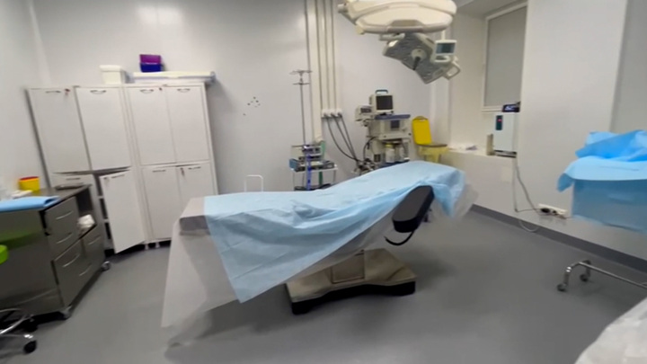 Врач Мороз: контрафактные филлеры могут привести к некрозу тканей и слепоте - Новости на Вести.ru