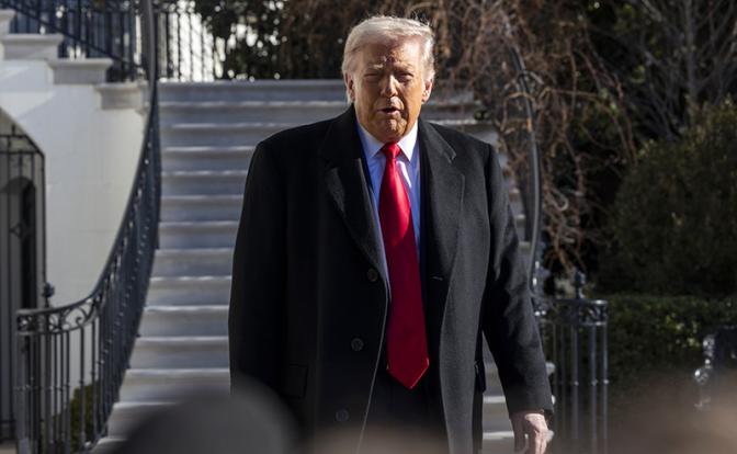 Враг народа №&thinsp;1: Иран в ответ на санкции и угрозы объявил &laquo;миротворца&raquo; Трампа убийцей