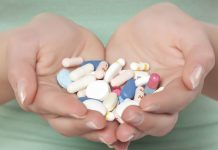 Бизнесмена в Приморье осудят за незаконный сбыт импортных лекарств на 2 млн руб. — Новости на Вести.ru