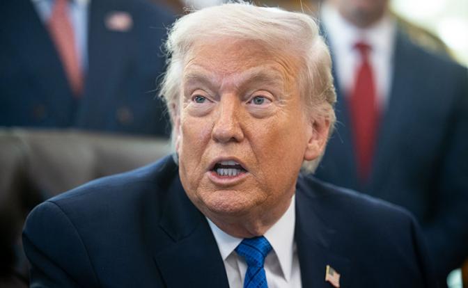 Трампа валят: Тайна публикации файлов Эпштейна может вести в Россию