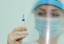 Вирусолог Малинникова: Нипах не будет быстро распространяться, как коронавирус — Новости на Вести.ru