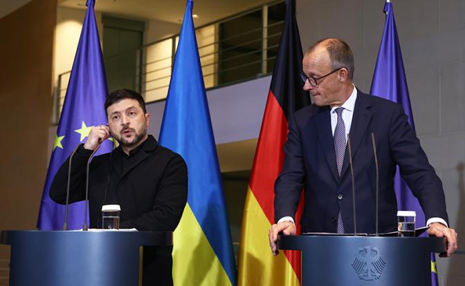 Зеля, рыдай! Немецкий канцлер предложил радикальное решение &laquo;украинского вопроса&raquo;